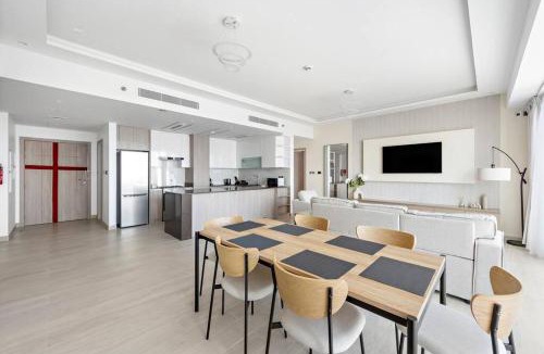 Jumeirah Lake Towers Apartment | 2-Bedroom Apartment in ME DO RE