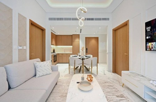 Nad Al Sheba Apartment | 221Bloomfields Grandr2BRAzizi Riviera 67