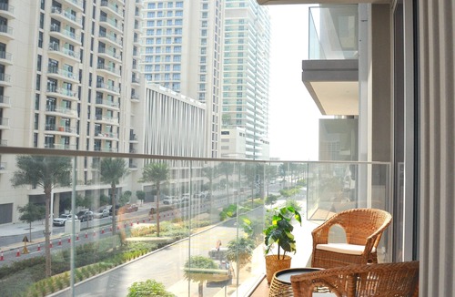 Trade Center Apartment | 2BR beachfront apartment with rooftop pool & Palm Jumeirah views