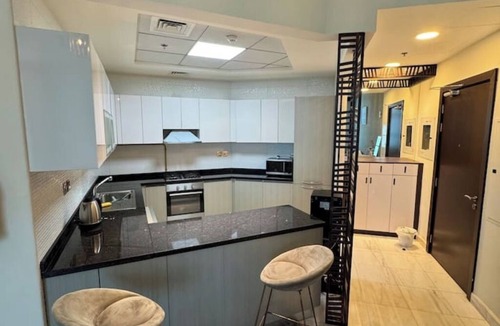 Downtown Dubai Apartment | 3 Bedroom Apartment at Business Bay - Pool & Spa