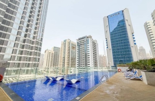 Downtown Dubai Apartment | 3 Bedroom Apartment at Business Bay - Pool & Spa