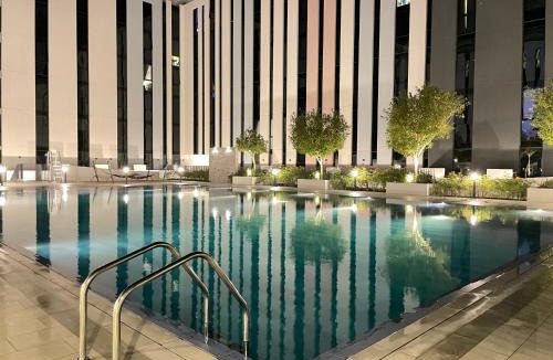 Sharjah Apartment | 45 Mins drive to Dubai Marina and The Beach at JBR