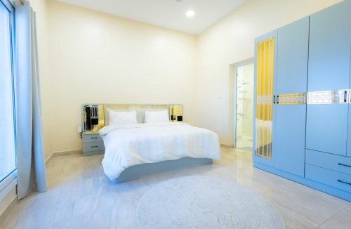 Al Jazirat Al Hamra Villa | 4BR Luxury villa with private pool and Majlis