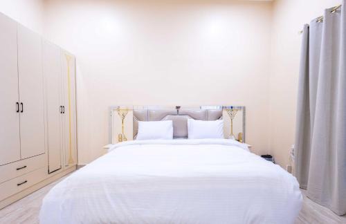 Al Jazirat Al Hamra Villa | 4BR Luxury villa with private pool and Majlis
