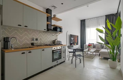Dubai Condo | 5 Star Modern Living 1BR in Dubai Hills