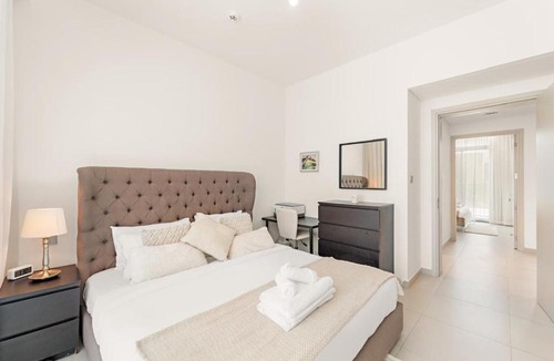 Dubai Villa | Airvistas 4BR Villa with Lawn Arabian Ranches 3