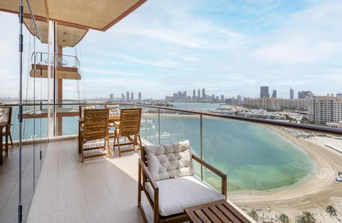 Old Dubai Apartment | Allsopp & Allsopp - Full Sea View 2-Bedroom with Maid's Room Apartment in Tanzanite, Palm Jumeirah