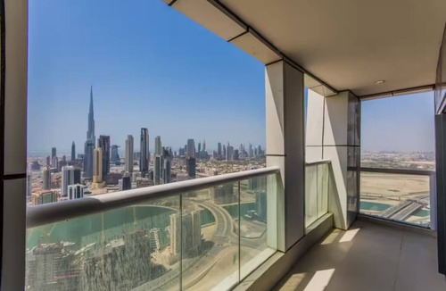 Business Bay Apartment | Amazing 3 bedroom with full burj
