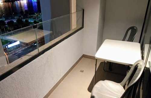 Old Dubai Apartment | Amazing Burjkhalifa,Sea,Sun,Boat View-wow 3BedRoom Apartment,Massage Gun Free!