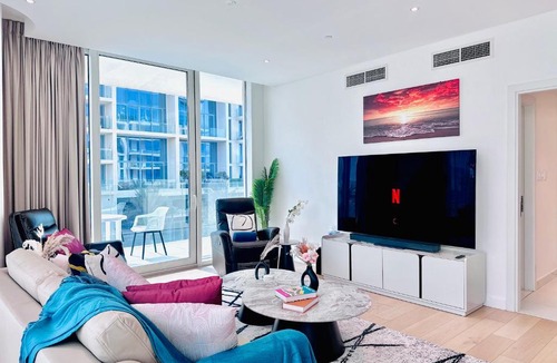 Saadiyat Cultural District Apartment | Azure Saadiyat 2BR plus Maids room with Views
