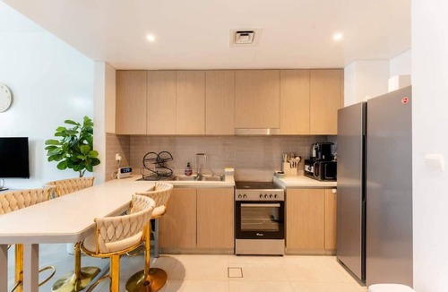 Al Khan Apartment | Beachfront Apt with Private Beach & Pool Access