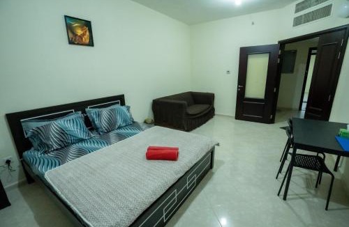 Mussafah House | Bj ROOMS