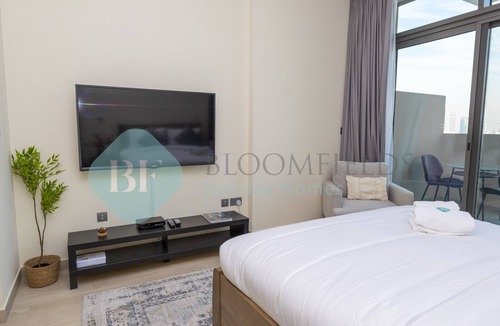 Jadaf Apartment | Bloomfields Cozy STU Azizi Farhad