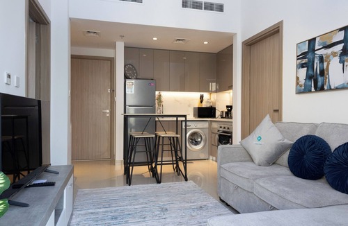 Nad Al Sheba Apartment | Bloomfields Modern 2BR Azizi Gardens
