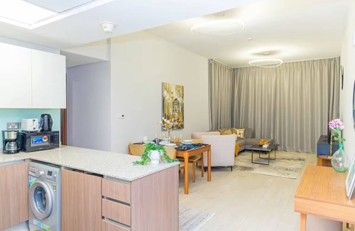 Jadaf Apartment | Bloomfields Splendid 1BR in Al Jadda