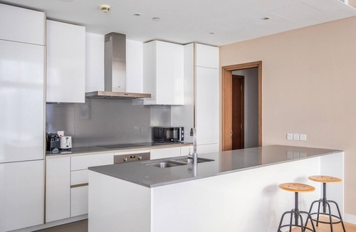 Al Wasl Apartment | Blueground | City Walk, pool, nr Plaza