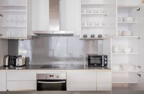 Al Wasl Apartment | Blueground | City Walk, pool, nr Plaza