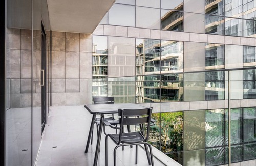Al Wasl Apartment | Blueground | City Walk, pool, nr Plaza