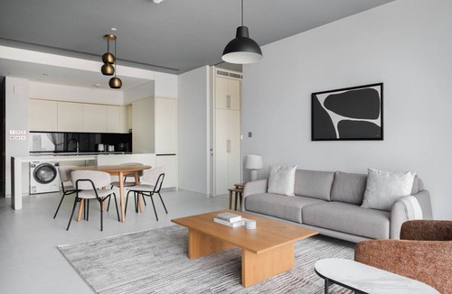 DIFC Apartment | Blueground | DIFC, pool, nr Burj Khalifa