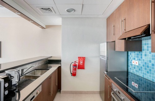 Trade Centre Area Apartment | Blueground | DIFC, pool, nr Dubai Aquarium