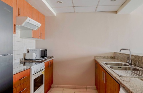 The Greens Apartment | Blueground | The Greens, pool, nr Al Quoz Park