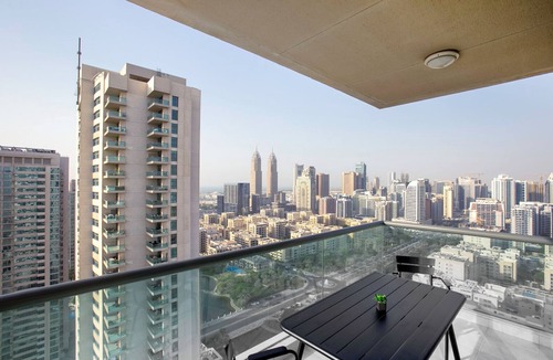 Dubai Apartment | Blueground | The Views, pool, nr Golf Course