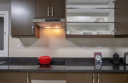 Trade Center Apartment | Blueground | Trade Centre 1, pool, nr Burj Khalifa