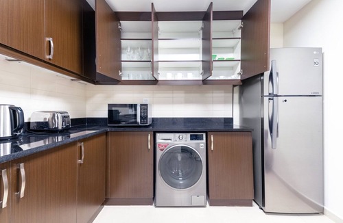 Trade Center Apartment | Blueground | Trade Centre 1, pool, nr Burj Khalifa