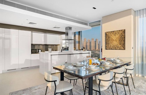 Dubai Apartment | Bluewaters 5BR | Panoramic Eye of Dubai Views Near JBR Beach