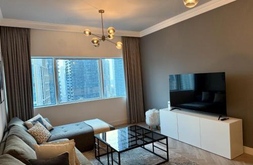 Dubai Apartment | Casa Marina - great views & pool, fully equipped