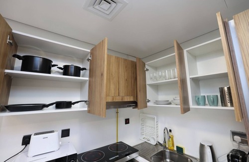 Abu Dhabi Apartment | Central Stay 1 Bed Junior near Cleveland