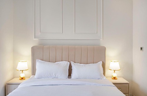 Dubai Apartment | Charming Studio with Dubailand Charm