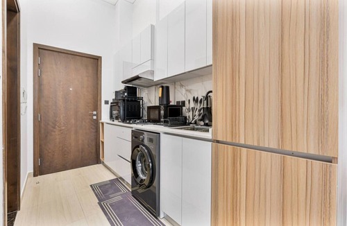 Jumeirah Village Apartment | Chic & Cozy Studio in the Heart of the City