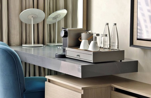 Dubai Marina Hotel | Ciel Dubai Marina, Vignette Collection by IHG