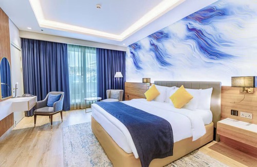 Garhoud Hotel | Classic Room | Movenpick Al Bustan | DXB 5 Min, Spa, Pool | 2 Units