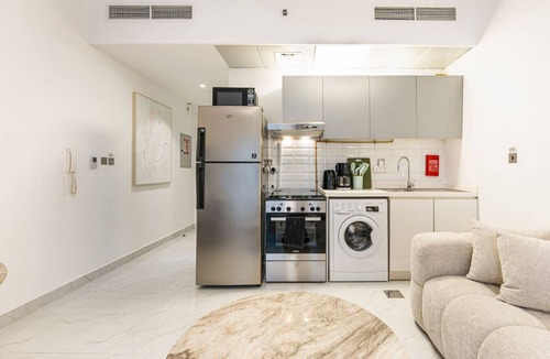 Jumeirah Village Circle Apartment | Cozy Elegant Studio in the Heart of JVC