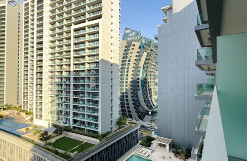 Downtown Dubai Apartment | Cozy Studio with City & Pool Views in Business Bay -1118
