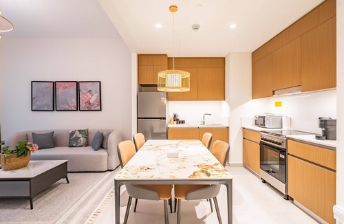 Dubai Apartment | Creek Beachfront Heaven 1BR Luxe Harbor