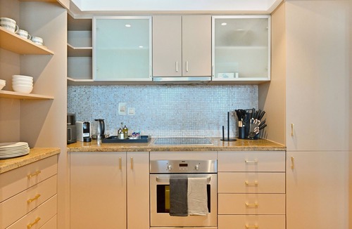 Al Sufouh 2 Apartment | Curated High-Floor 2BR+Sofa Bed/Marina/Water View