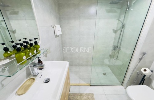 Jumeirah Lake Towers Apartment | DA86 - Well Design Studio in Dubai Arch tower