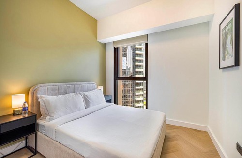 Downtown Dubai Apartment | Daniels Luxe 3BR Downtown with Skyline View