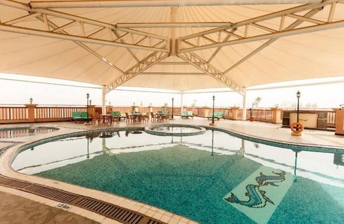 Beach & Coast Apartment | Deluxe Double Or Twin Suite Near Al Khan 2 Beach