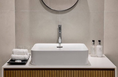 DIFC Hotel | Deluxe | Marriott Dubai | Apartment-Style, Metro Walk, DIFC Nearby | 2 Units