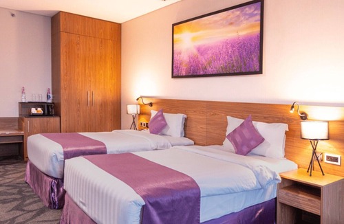 Downtown Dubai Hotel | Deluxe | Park Regis BB | Pool + Spa, Business Bay Comfort, 4-Star