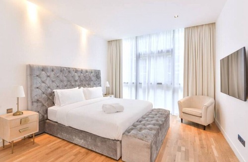 Al Wasl Condo | Deluxe & roomy 2 + 1 BR apt in City Walk, Dubai