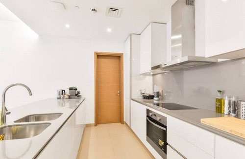 Al Wasl Condo | Deluxe & roomy 2 + 1 BR apt in City Walk, Dubai