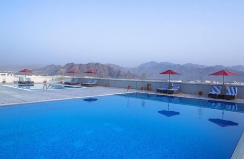 Al-Fujairah Apartment | Deluxe Two Bedroom Suite Near Cady Royal Medical