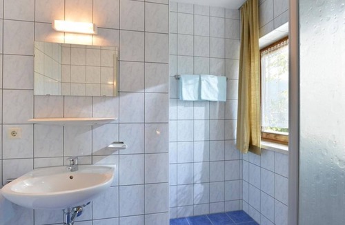Soell House | Doppelzimmer, Dusche, WC Frühstück - Gasthof Gruberhof
