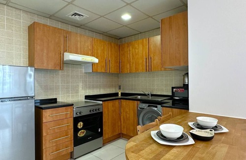 Dubai Marina Apartment | DreamLike Full Pool & Marina View Apartment Dubai