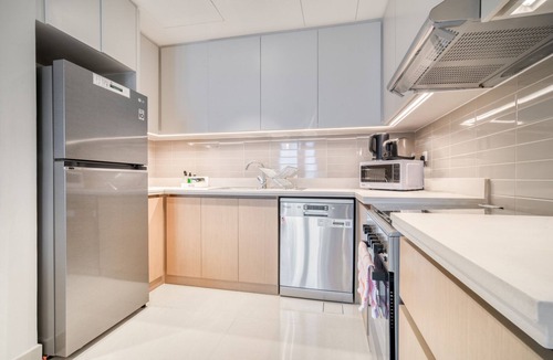 Dubai Apartment | Elegant 1BR at Harbour Views Tower 1 Dubai Creek Harbour by Deluxe Holiday Homes